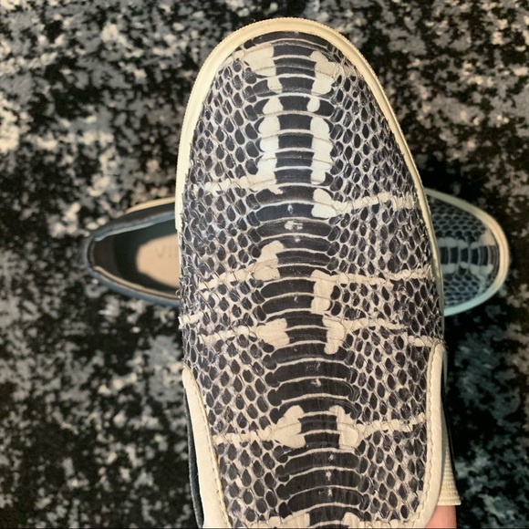 Vince Snake Print Sneaker Slip On Shoes - Picture 2 of 5